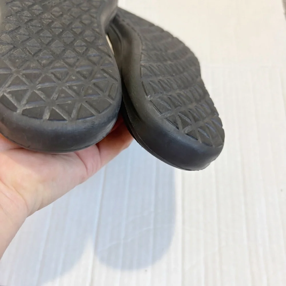 Teva Voya Slide Sandals Black Size 5 Size EU36 Strappy Sustainable Cushioned